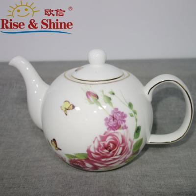 China Viable Single Teapot With Gold Decal Gift Box Ceramic Teapot 900cc Teapot for sale