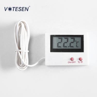 China Digital Thermometer With Celsius And Fahrenheit Temperature Switch Function 55mmX42mmX16mm for sale