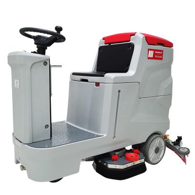 Cina Garage Ride On Floor Scrubber Cleaner Machine 245KG in vendita