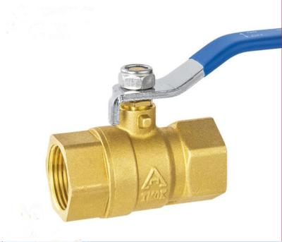 China Female thread general manual brass ball valve, light thickening brass ball valve DN15 for sale