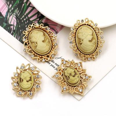 China Wholesale Small Cameo Brooches Sets JAENONES Factory Vintage Alloy Resin Crystal Rhinestone Jewelry Queen Head Portrait Brooches for sale