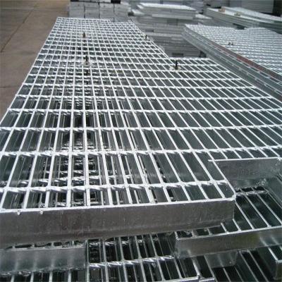 China Q235 Industrial Steel Walkway Floor Welded Soft Wire Mesh Serrated Bar Grating for sale