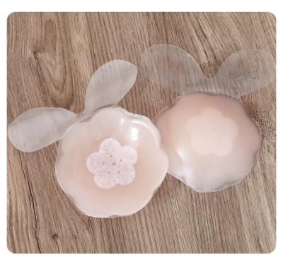 China Lift Up Reusable Viable Seamless Self Adhesive Silicone Bra Invisible Bra Nipple Cover for sale