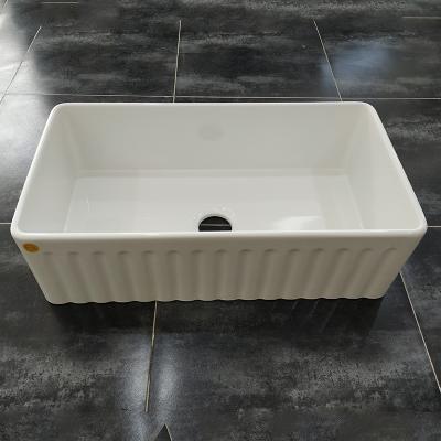 China 1/6 White Ceramic Apron Wholesale Luxury Modern Simple Front Farmhouse Kitchen Sink for sale