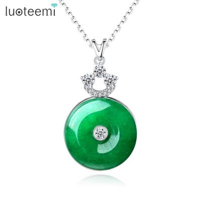 China LUOTEEMI Jade Necklace Jewelry Brass Link Romantic Cage Around Green Jade Pendant Necklace for sale