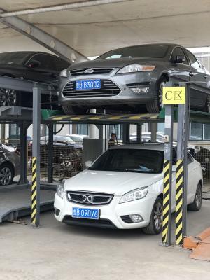 Cina Disegno di stoccaggio in quattro colonne ascensore idraulico per auto e stoccaggio domestico in vendita