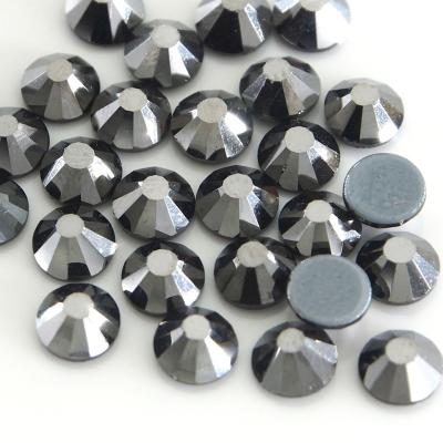 China Wholesale Premium Flatback Machine Cutting Jet Hematite Hot-fix Rhinestone for sale