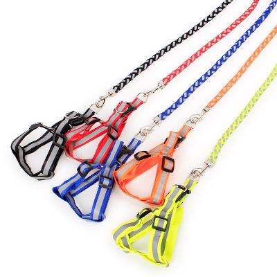 China Viable Wholesale Classic Dog Leashes Adjustable Reflective Hot-selling Rope for sale