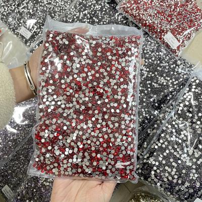 China Wholesale Flatback XULIN SS20 1440pcs/bag Crystal Flatback Glass Rhinestones For Clothing Accessories Design for sale