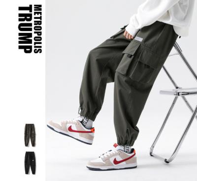 China New Trend Anti-wrinkle Large Cargo Pants Loose Casual Pants Men's Outside Pocket for sale