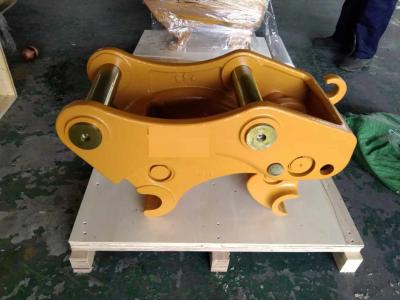 China Excavator Attachments Hydraulic Quick Coupler For Komatsu PC200 R200 R215 R225 R220 R250 for sale