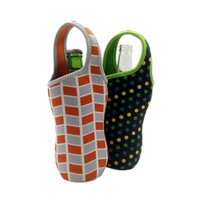 China Waterproof Sublimation Neoprene Lunch Can Cheer Portable 4 Bottle Wine Cooler Bag With Pattern for sale