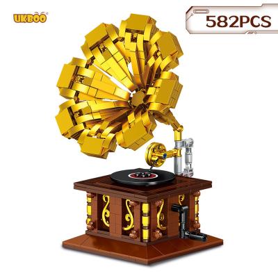 China Free Shipping UKBOO Building Toy Phonograph Phonograph Retro Building Block DIY Bricks Phone Stand Bricks Kids Toys Gifts for sale