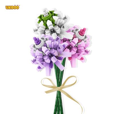 China Toy Free Shipping UKBOO 411pcs Moc Building Favorite Flower Plants Flower Herbs White Bouquet Building Block Flower Workshop The Three for sale