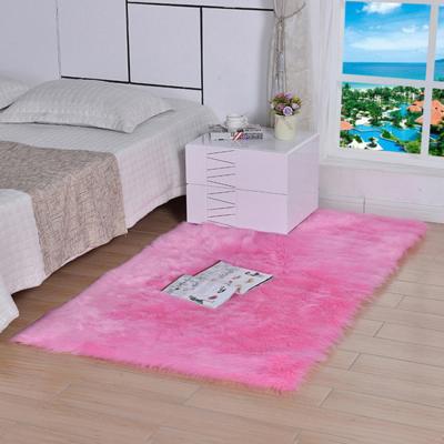 China Beautiful Washable Customizable Design Round Luxury Faux Fur Rug for sale