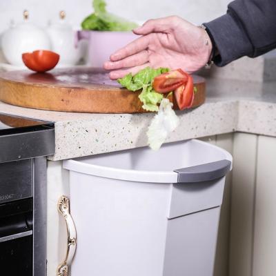 China Eco-Friendly Sustainable Hanging Container Mini Trash Bin Buffet Door Box Garbage for sale