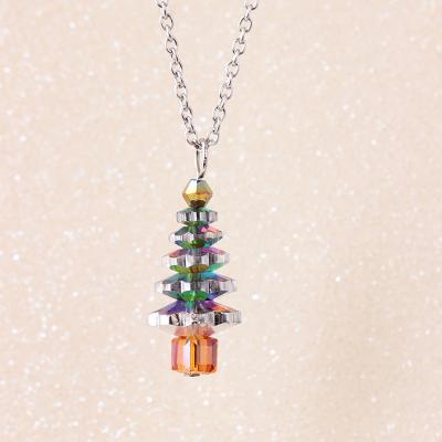 China 2020CLASSIC European and American fashion selling ornaments temperament Christmas tree crystal pendant necklace for sale