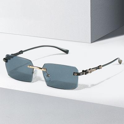 China Fashion Sunglasses 2022 Sunglasses Shape Sun Glass Luxury Men Women Fashionable Custom Metal Sunglasses for sale