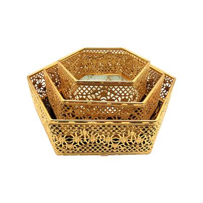 China Various Shape And Size Metal Basket For Fruit With Cover , Decorative Candy Dish With Lid for sale