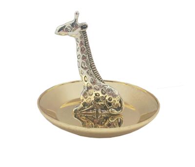 China Animal Giraffe Sitting On Round Plate Jewelry Stand , Decorative Animal Shape Ring Stand for sale