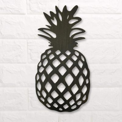 China Custom Size And Color Rustic Oniya Metal Wall Art Kitchen Decor Tropical Pineapple Wall Sculpture For Living Room for sale