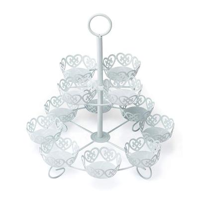 China Viable 12 Count Metal Wire Cake Display Heart Cupcake Stand for sale