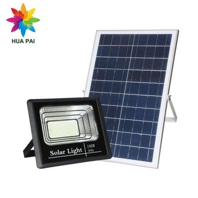 China Wholesale HUAPAI 25 40 60 100 200 300 CE Outdoor Rohs Ip65 10 Watts Led Solar Flood Light for sale