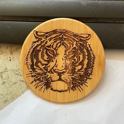 China Wireless Charger Customized Natural Wood Qi Bamboo Wood Fast Charging Laser Engraved Log Slice Customized for sale