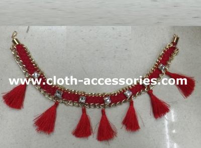 China Polyester Pendant Gold Handmade Beaded Necklaces With Red Tassles for sale