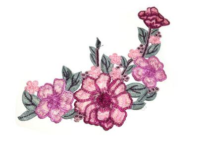 China Los Appliques de la ropa de la flor del bordado para los vestidos/ganchillo atan el modelo del cuello en venta