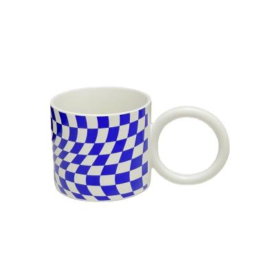 China Retro Lattice Mug Creative Lelyi Classic Large Ears Surround Handle Ceramic Mug for sale