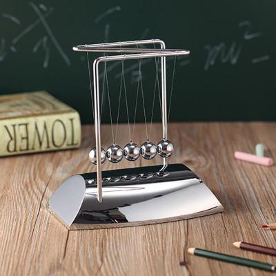 China Classic Europe Office Home Decoration Metal Newton Swing Ball Factory Sale Lelyi for sale