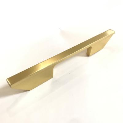 China Never Rust Solid Good Quality Brass Gold Metal Sideboard Cupboard Pull Handle 96mm 128mm 160mm 192mm for sale