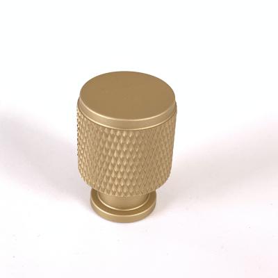 China New Minimalist Designed European Style Buffet Knobs Pulls Knurled Textured Wardrobe Kitchen Handle Knobs for sale