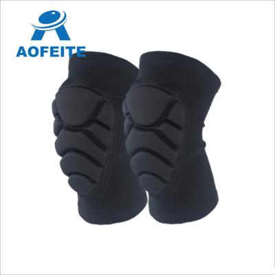 China Comfortable Breathe Free Thick Sponge Goalie Dancing Knee Defender Volleyball Knee Pads for sale