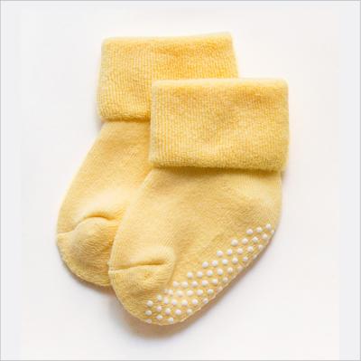 China Baby Knee High Cotton Antibacterial Wholesale Organic Cotton Crawling Socks for sale