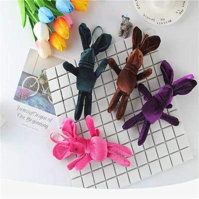 China Babybreath Washable Cheap Dry Flower Bouquet With Wish Rabbit For Gift for sale