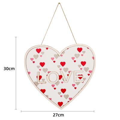 China Holiday Modern Best Selling Sweet Love Ornaments Valentines Day Wooden Hangings for sale