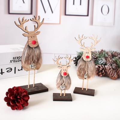 China Eco-friendly Retro Wooden Christmas Ornaments Elk Pendant For Christmas Tree Decoration Table Decoration And Party Supplies for sale