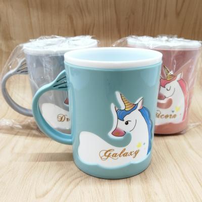 China Custom Sustainable Rabbit Cartoon Mugs Water Supplier Plastic Coffee Drinks Cup PP Mug With Handle for sale