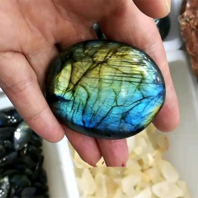 China Ceramic Labradorite Cut Stone Labradorite Natural Oval Shiny Cabochon Loose Gemstone Stone for sale