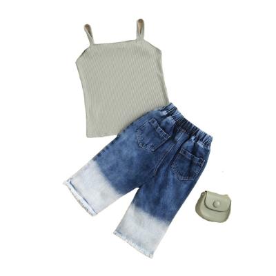 China Anti-wrinkle 2022 new style denim set comfortable 100% cotton baby clothing sets girls clothing sets for sale