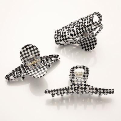 China Stylish Korea Custom Shape Claw White Plaid Black Hair Grip Strong Hair Clip Claw For Girl Women for sale