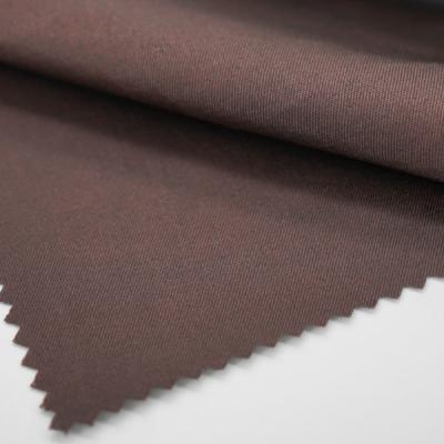 China Pfirsich-Haut 74 G-/Mpolyester-Futter-Stoff 300D wandern das Zeichnen des Materials zu verkaufen