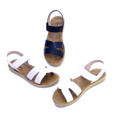 China High Quantity Fashion Trend New Design Flat Sandals For Women Summer Beach Casual Sandals for sale