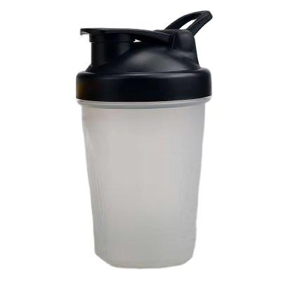 China Viable Proof Logo Protein Fitness Shakers Cups Custom Made Portable Leakage Screw Cap for sale