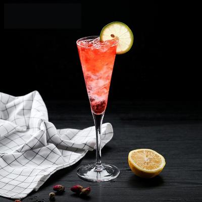 China Viable Hand Party 235ml Bar Blown Champagne Drinking Glass Juice Cup Cocktail Glass for sale