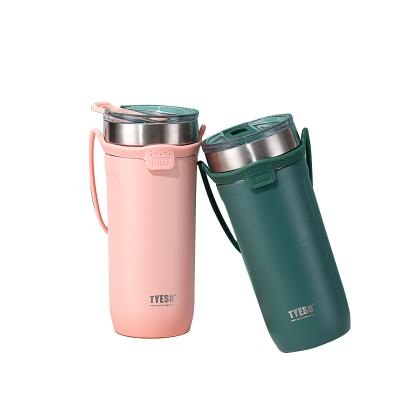 China PORTABLE Nordic style 710ml silicone handle coffee cup four color portable business casual water cup for sale