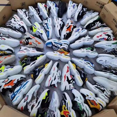 China Cushioning Breathable Mens Running Shoes For Mens Sports Neakers Sneakers for sale