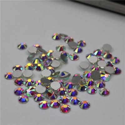 China Califique los diamantes artificiales flojos grandes de AAAAA, diamantes artificiales de la parte posterior plana de 10m m/de 12m m en venta